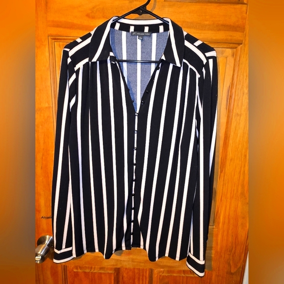 Womens Dress Shirt - Picture 1 of 3